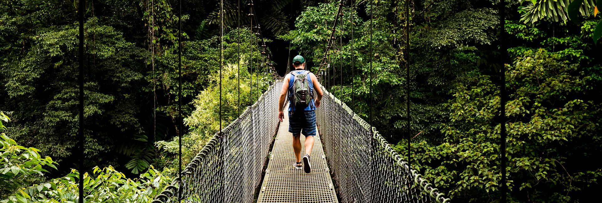 Our 5 Favourite Things About Costa Rica - From The Slow Sloths To The Stunning Scenery! 