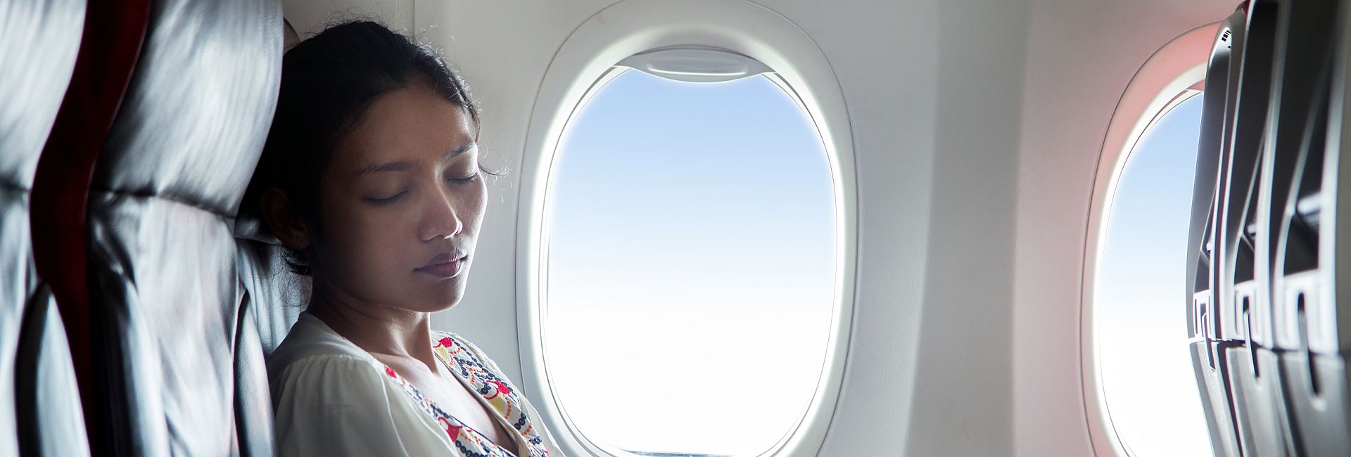 Keen To Defeat Jet Lag? Check Out Our Top Tips On How You Can Become A Travel Master!