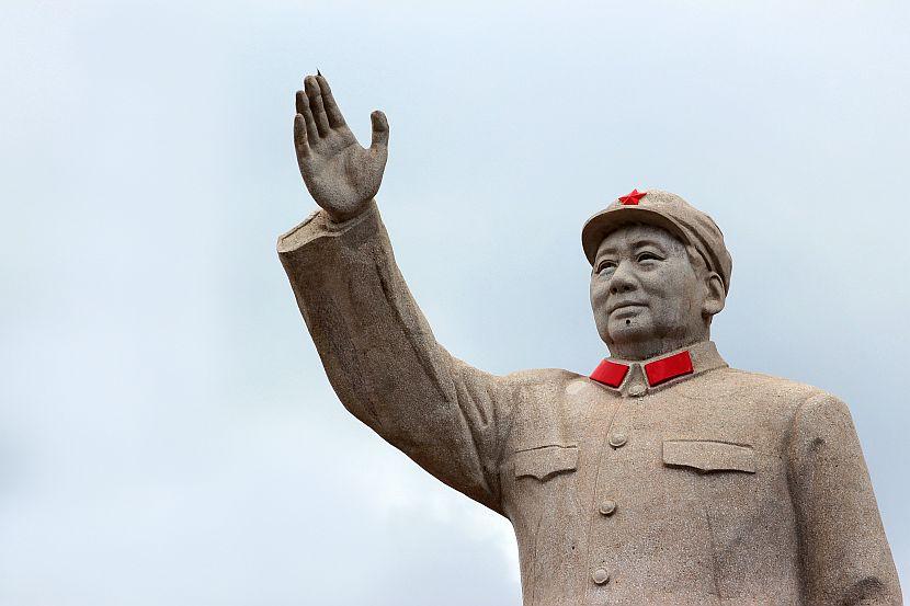 Chairman Mao statue