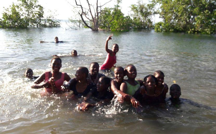 Girls paddling